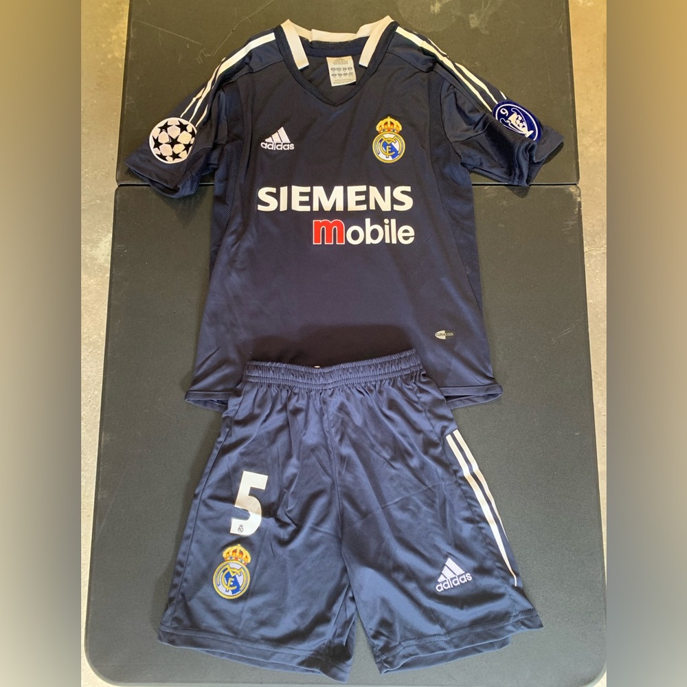 Kids Retro Real Madrid 04/05 Jerseys